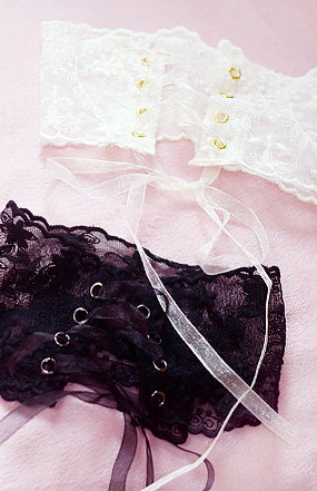 Lace corset choker (black, white)