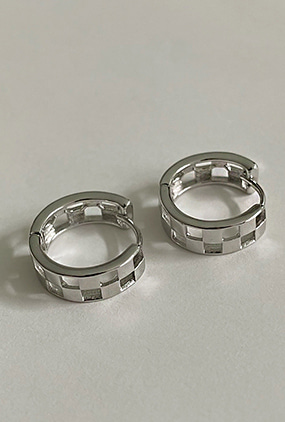 Checker-board ring earring (골드,실버)