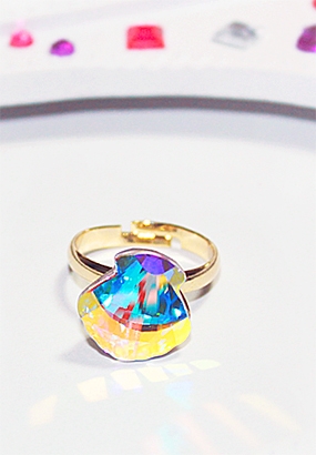 Twinkle clam Ring (swarovski crystal)