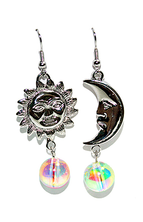 ♥누적 400개 판매 돌파♥ The Sun &amp; Moon earring ( 2 type )