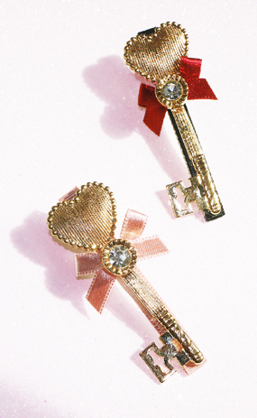Alice ♡ key hair clip ( 2 color )