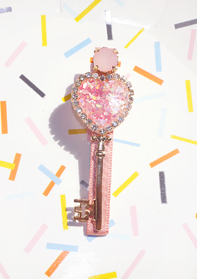 Pink opal ♡ key hair clip