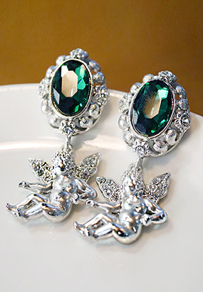 ♥누적 100개 판매 돌파♥ Antique crystal angel earring (티타늄침)