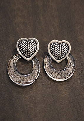 Heart crochet - clear drop earring