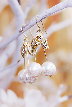 Cherry pearl earring (귀걸이, 귀찌)