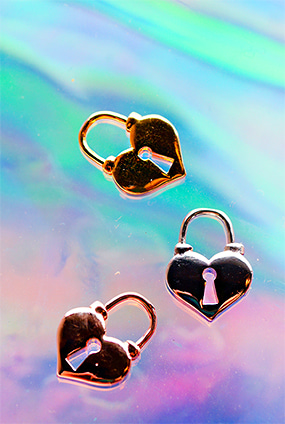 ♥누적 100개 판매 돌파♥ Petit ♡ padlock piercing ( 3 color )