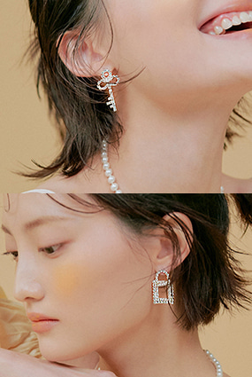 Key &amp; Padlock earring (티타늄침)