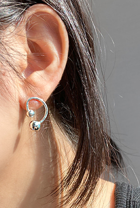 [Silver 925] Two ball-pierce earring
